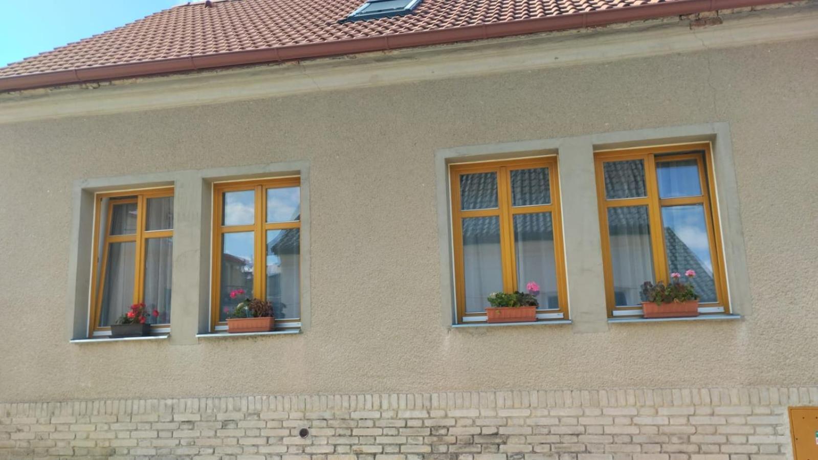 Podkroví s koupelnou Svinarov Exterior foto